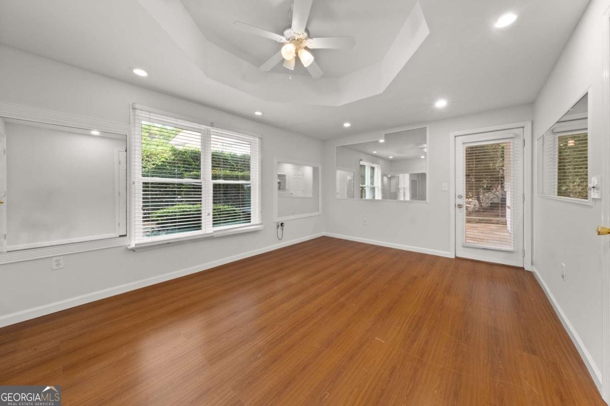 3980 Riverglen Circle Suwanee - 37