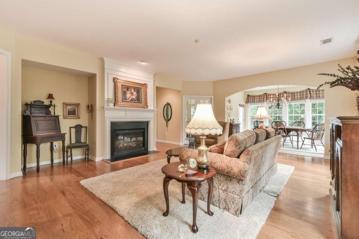 5924 Bluff Mountain Way Hoschton - 17