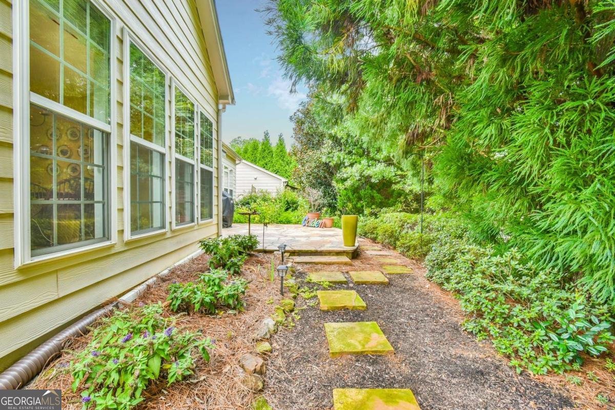 5924 Bluff Mountain Way Hoschton - 29