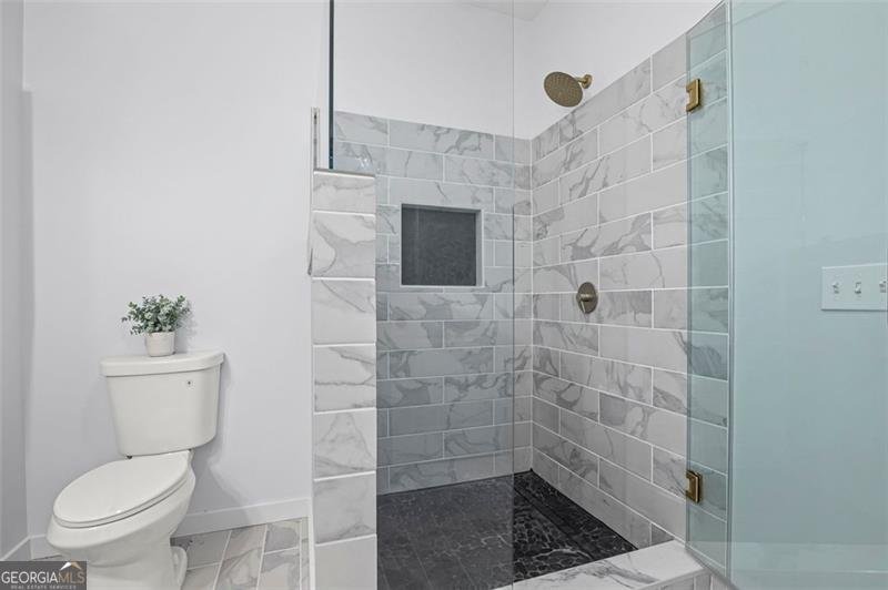 2187 BAYWOOD Drive Atlanta - 22