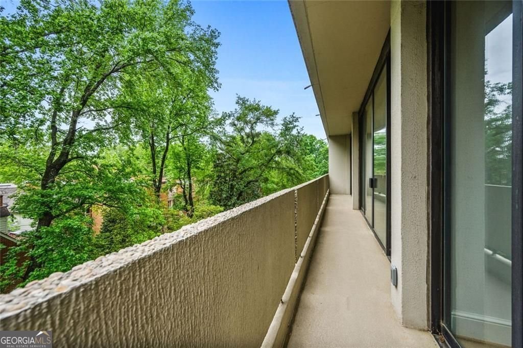 2575 Peachtree Road Atlanta - 34