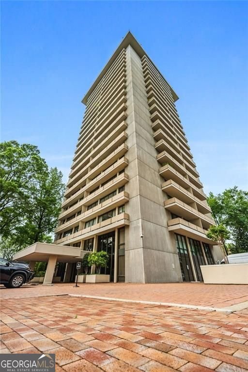 2575 Peachtree Road Atlanta - 36