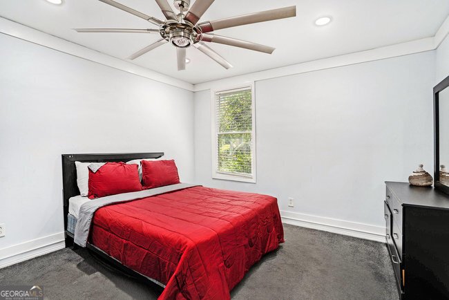 834 Woods Drive Atlanta - 19