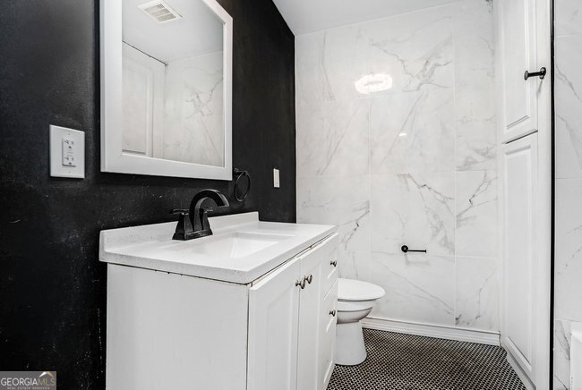 834 Woods Drive Atlanta - 2