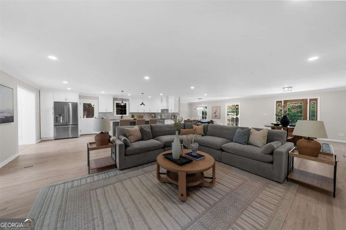 7300 WYNHILL Drive Atlanta - 16