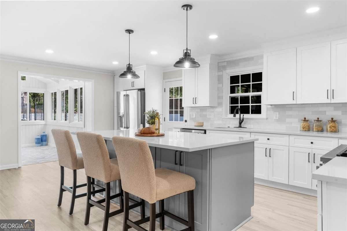 7300 WYNHILL Drive Atlanta - 25