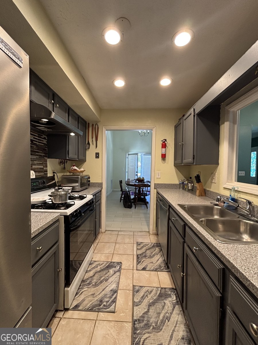 2220 Wellington Circle Lithonia - 17