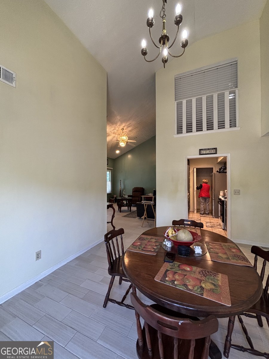 2220 Wellington Circle Lithonia - 20