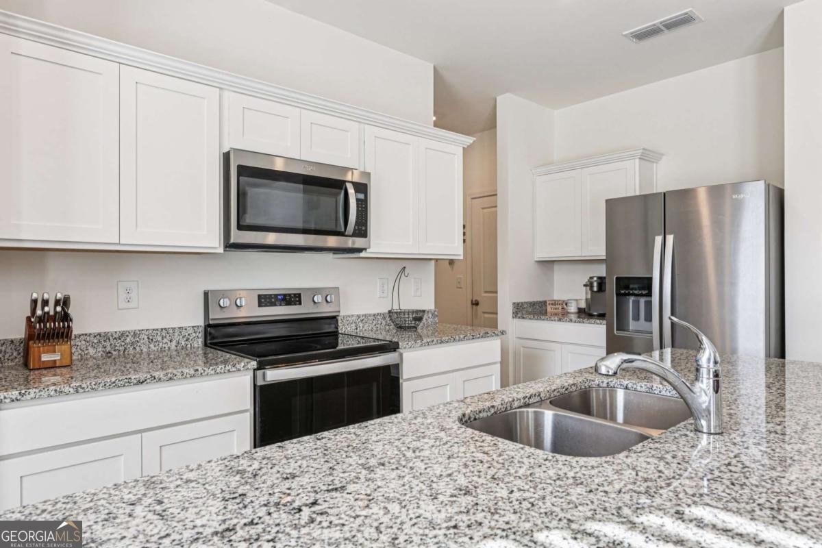 415 Knightsbridge Lane Winder - 15