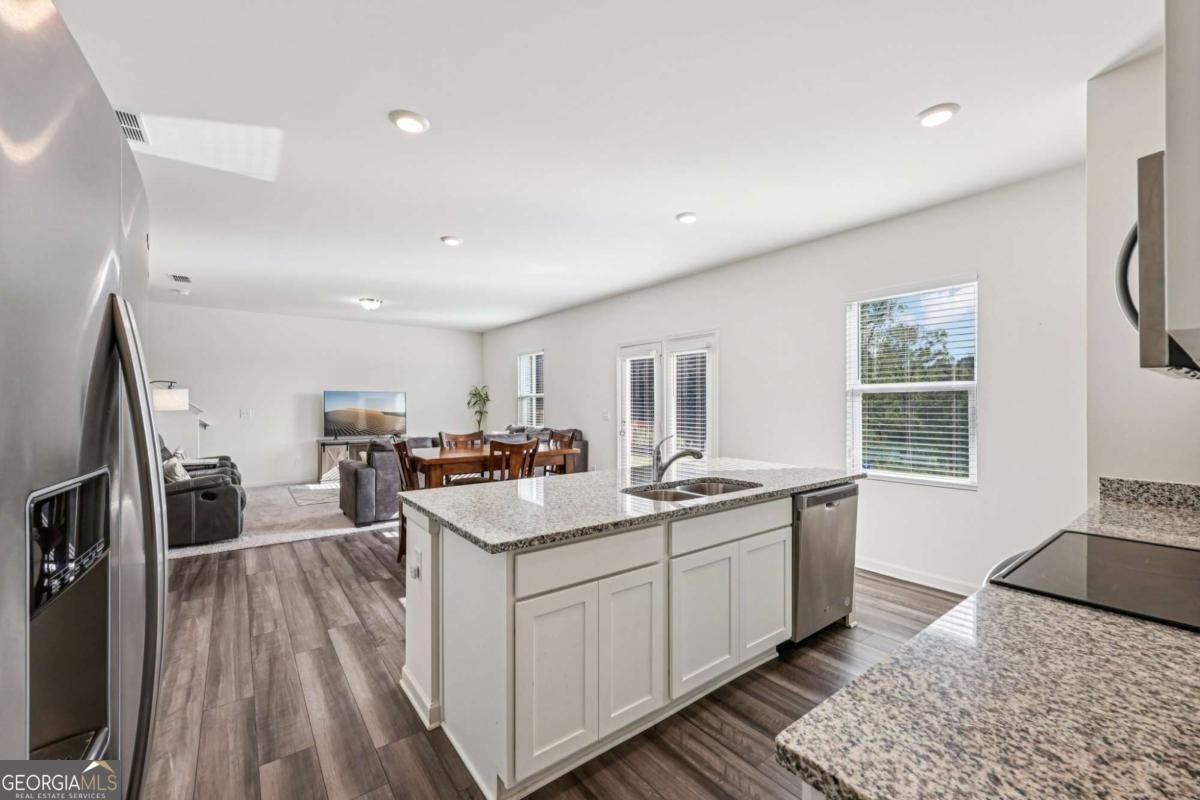 415 Knightsbridge Lane Winder - 18
