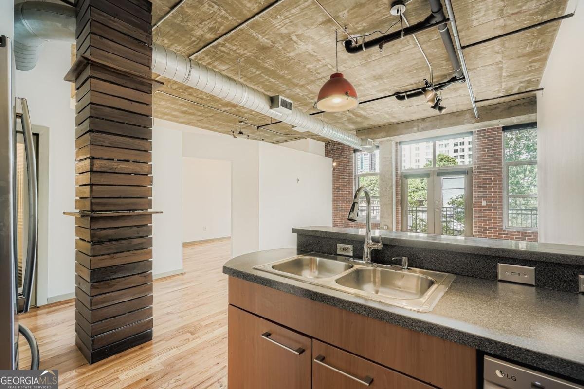 1023 Juniper Street Atlanta - 9