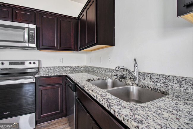 235 Grand Central Way Cartersville - 12