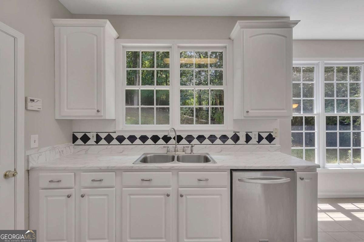 1031 Camden Lane Woodstock - 17