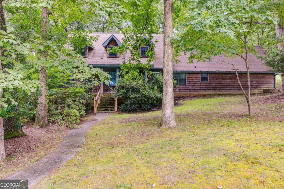 5471 Lake Drive Douglasville - 1