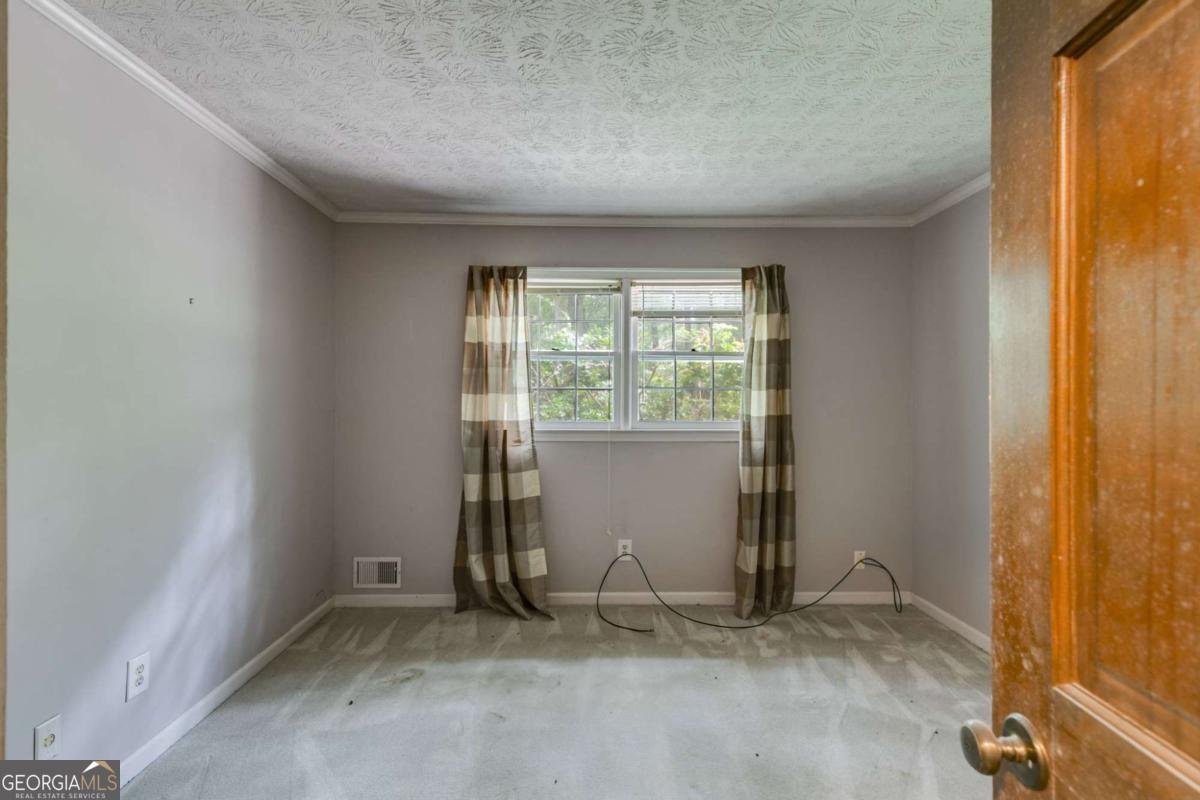 5471 Lake Drive Douglasville - 10