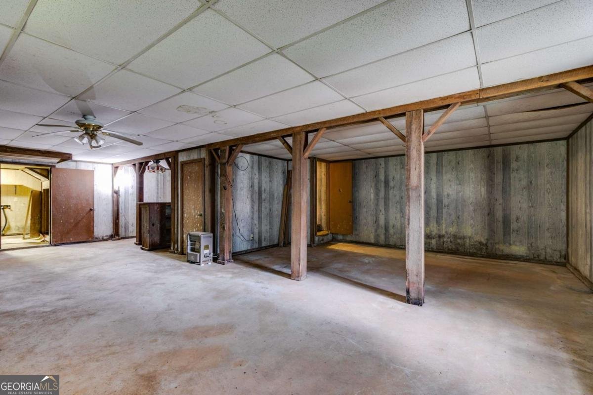 5471 Lake Drive Douglasville - 24