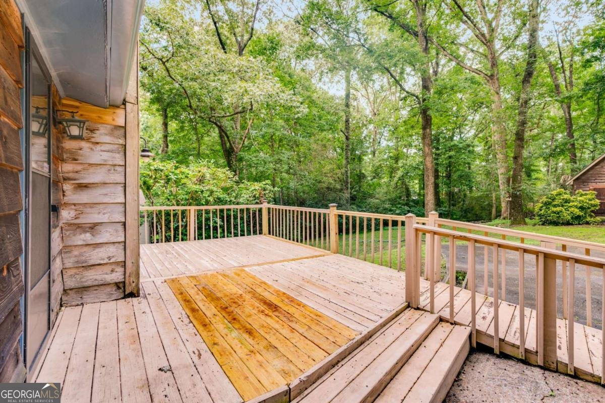 5471 Lake Drive Douglasville - 27