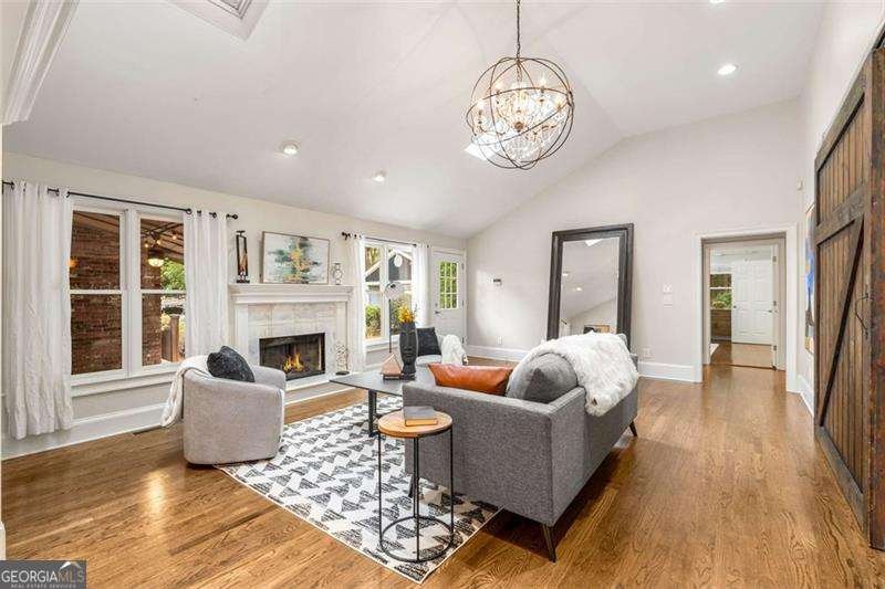 1041 STANDARD Drive Brookhaven - 15