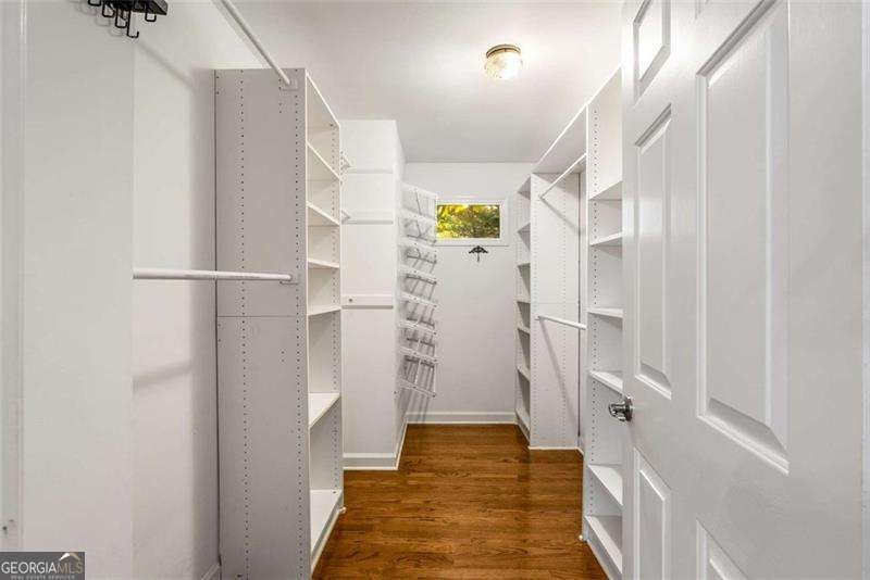 1041 STANDARD Drive Brookhaven - 24