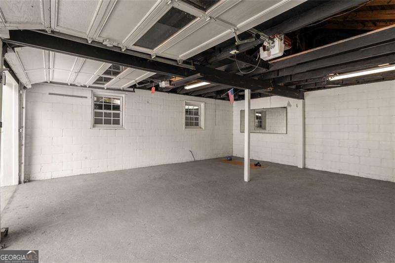 1041 STANDARD Drive Brookhaven - 33
