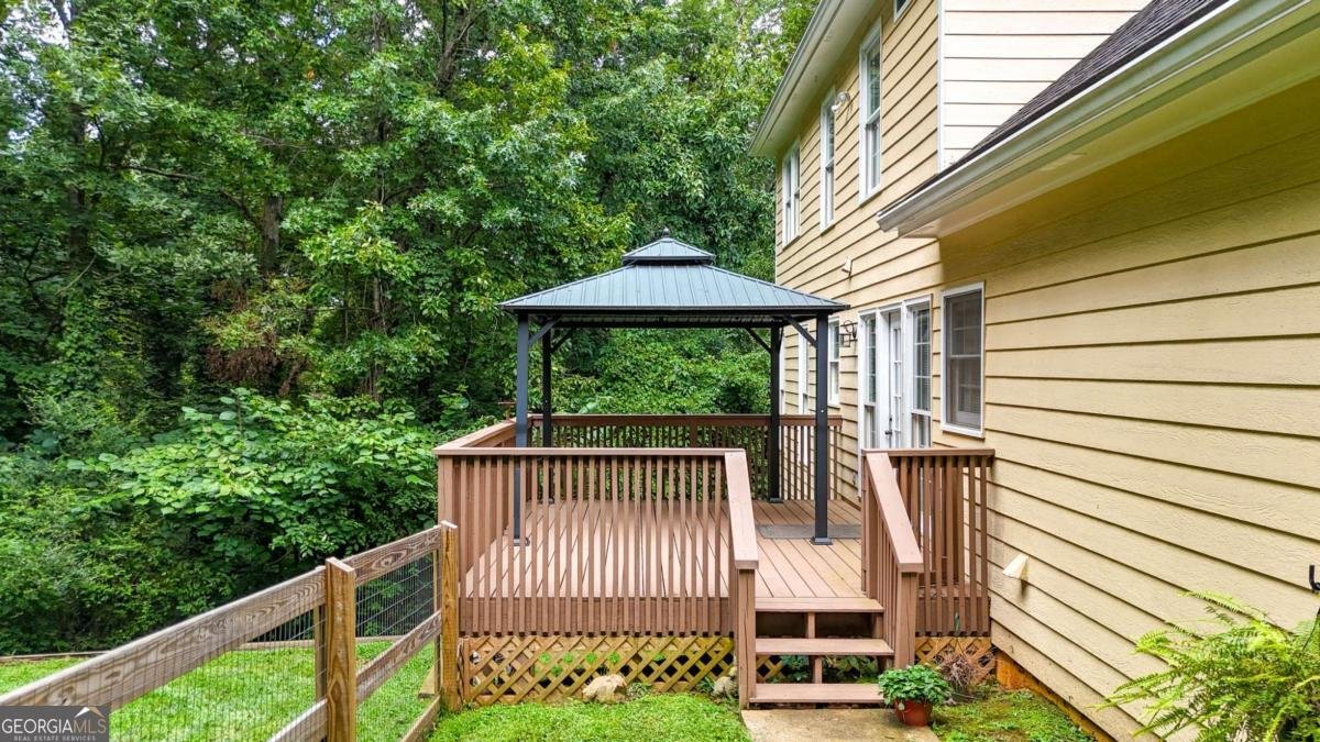 1005 Springharbor Walk Woodstock - 15