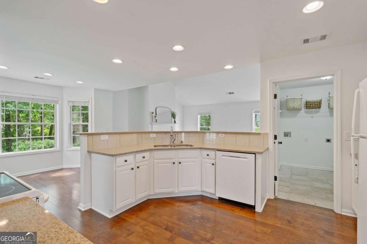 5920 Rives Drive Alpharetta - 10