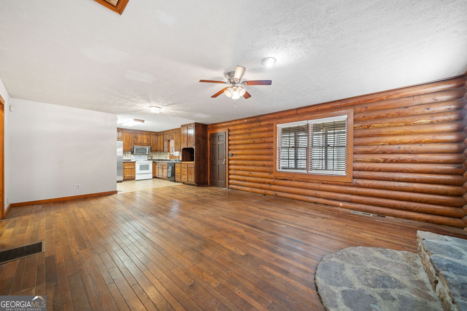 10 MOSS LANDING Road Acworth - 74