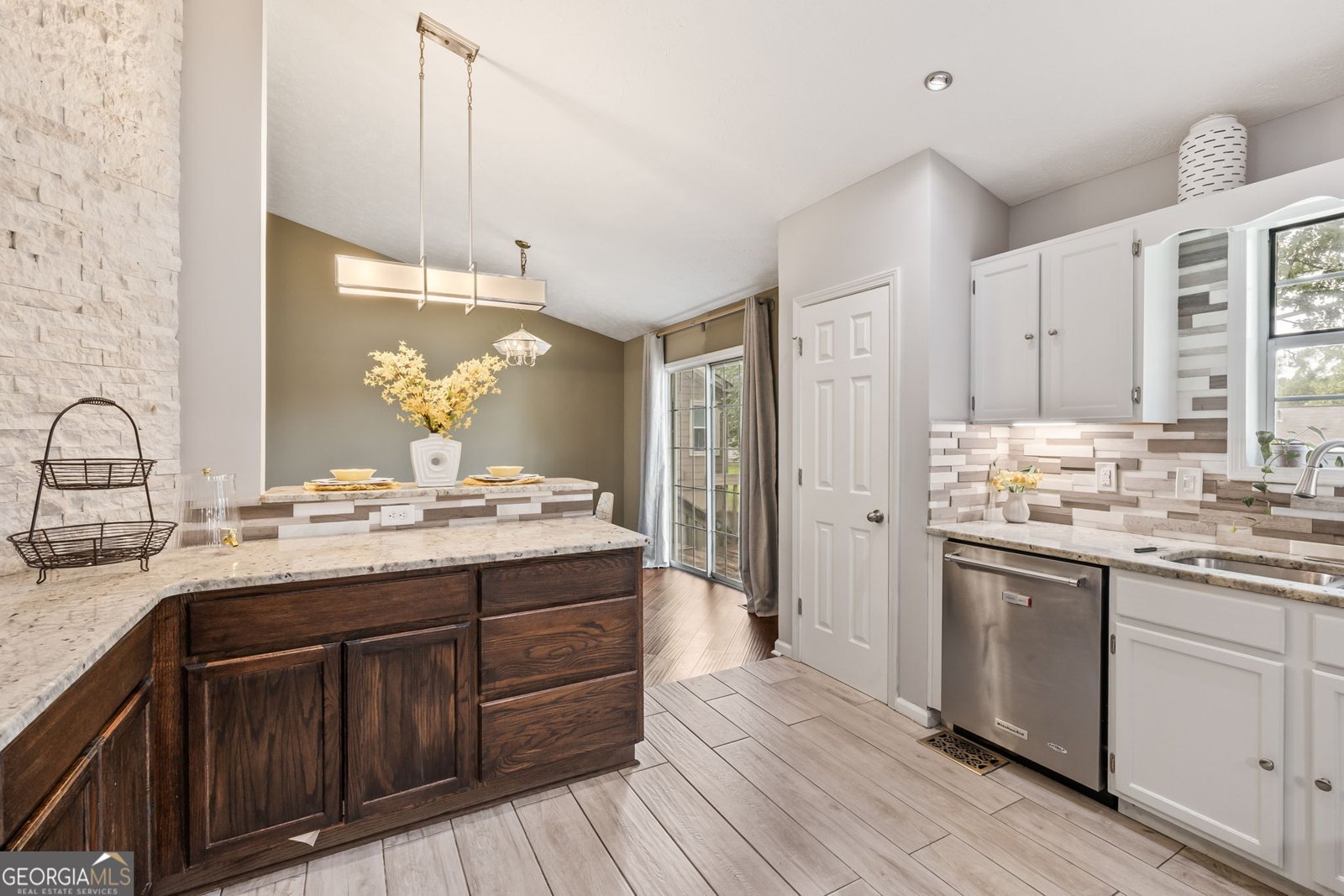 220 Magnolia Tree Court Johns Creek - 11