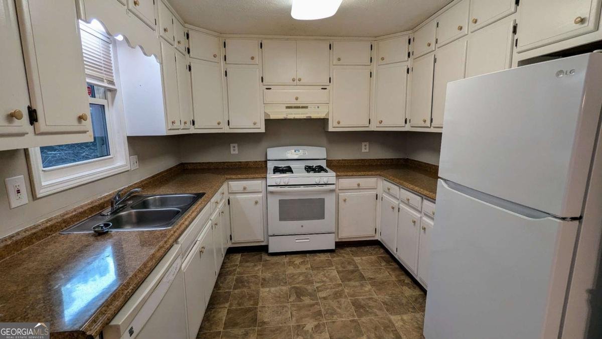 5473 Redwood Drive Stone Mountain - 6