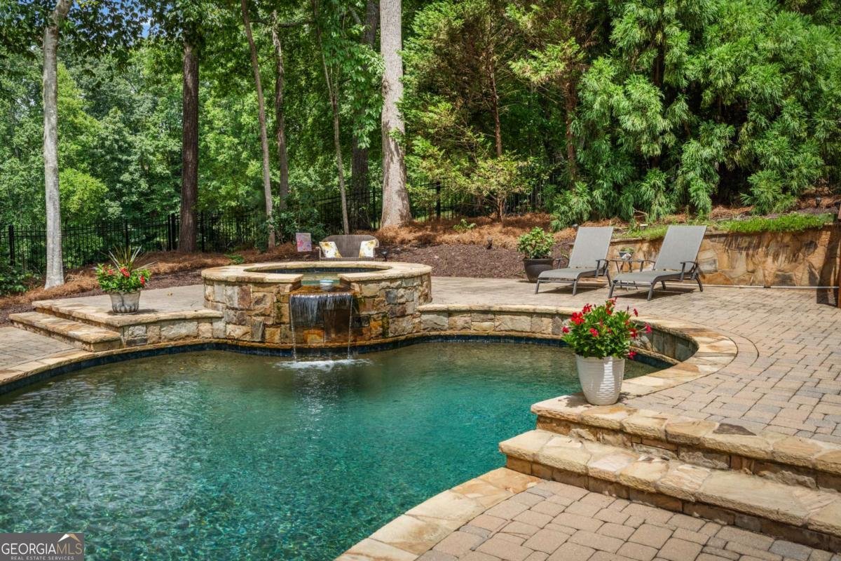 14492 Club Circle Alpharetta - 17