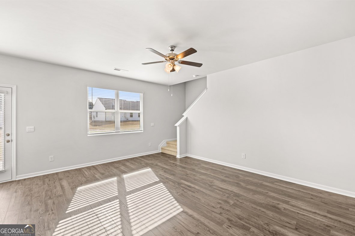 19 Holland Cove Winder - 21
