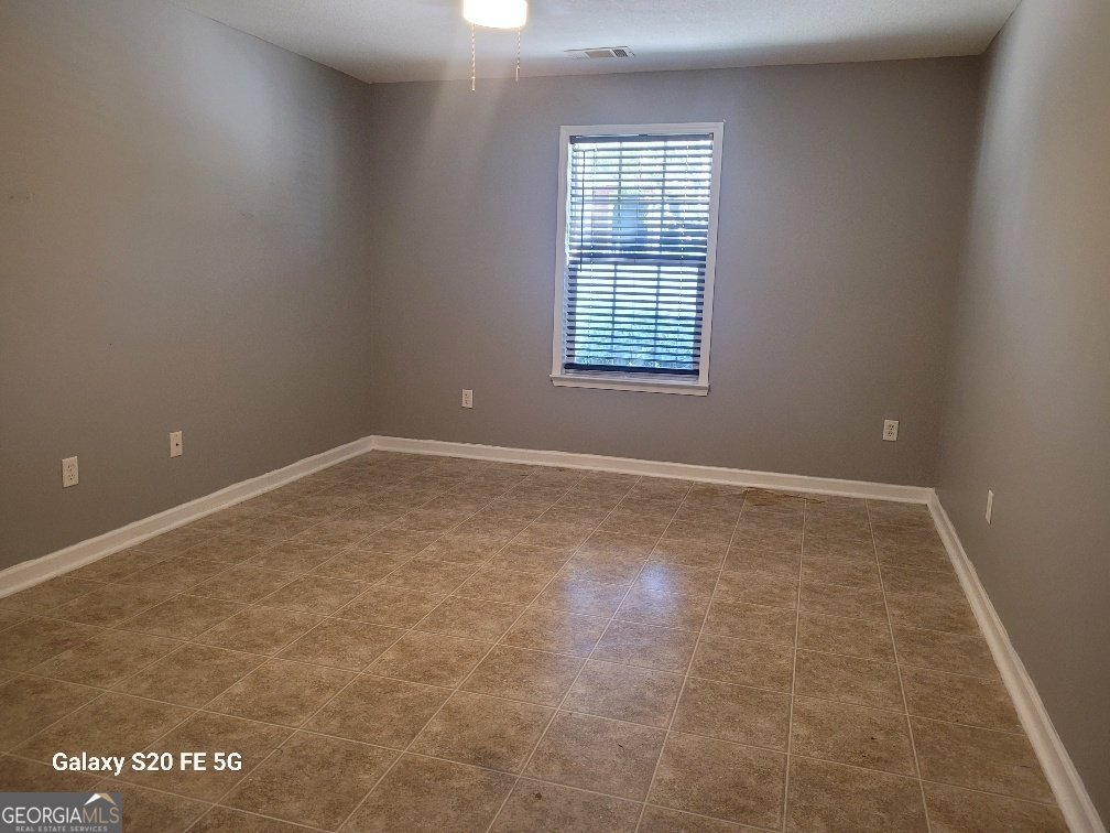 305 Lenox Circle Lagrange - 2