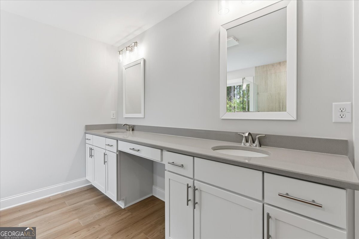 90 Riverwalk Manor Drive Dallas - 33