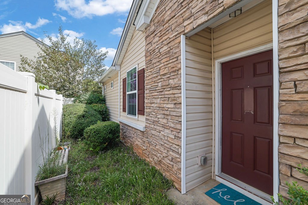 570 Oaks Drive Woodstock - 3