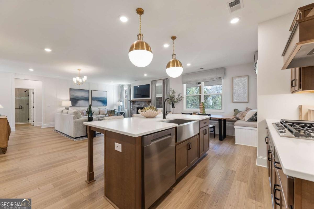 58 Riverwalk Manor Drive Dallas - 8