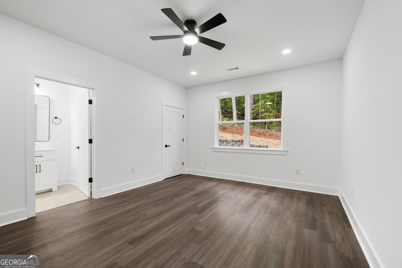 306 Hickory Trail Westminster - 13