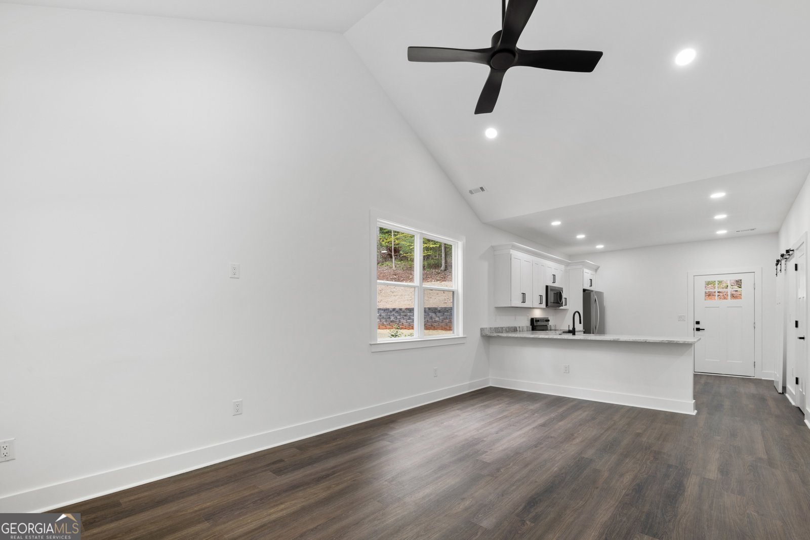 306 Hickory Trail Westminster - 4