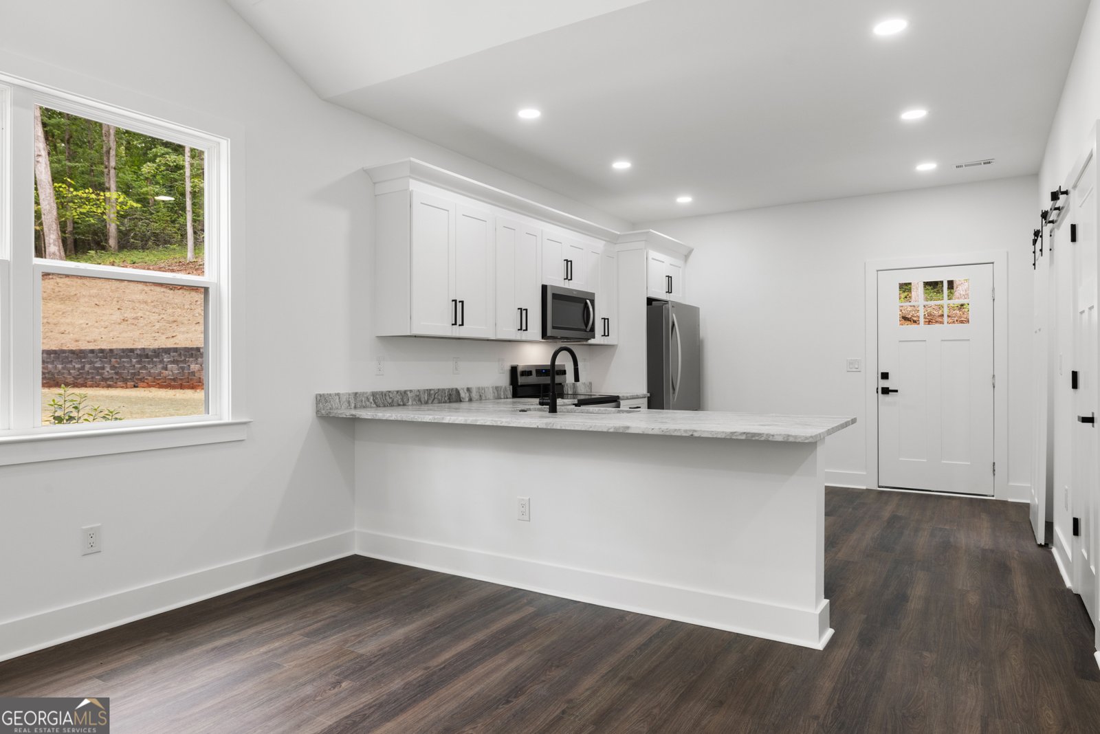 306 Hickory Trail Westminster - 6