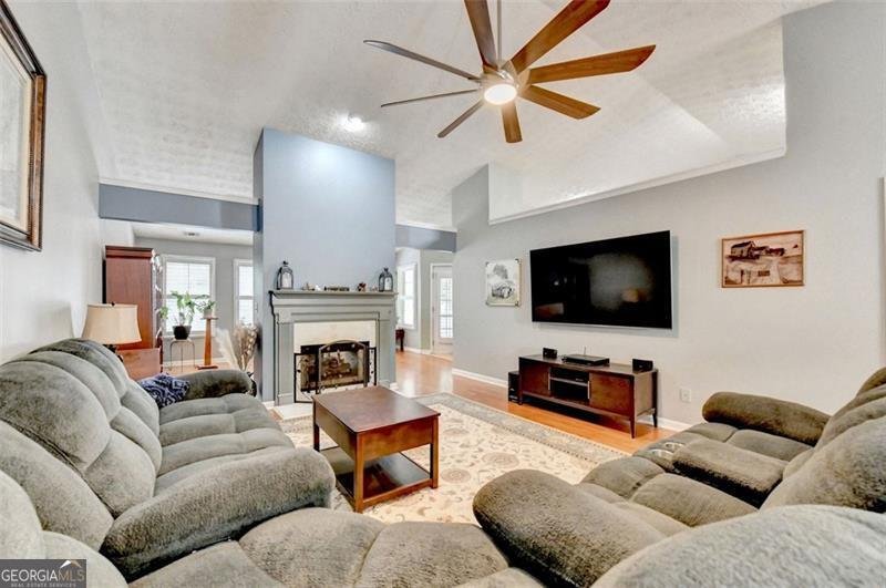 6307 BLUEGRASS Flowery Branch - 12
