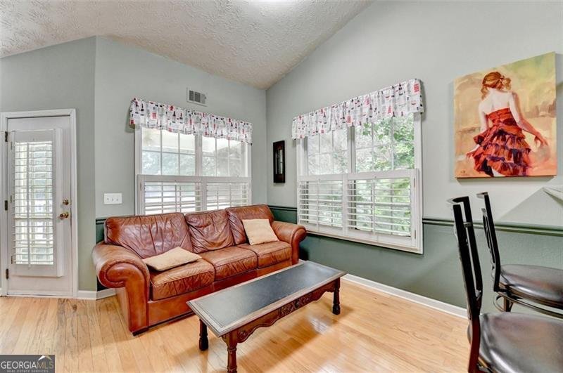 6307 BLUEGRASS Flowery Branch - 17