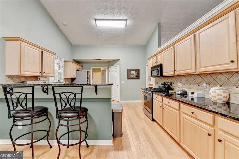 6307 BLUEGRASS Flowery Branch - 18