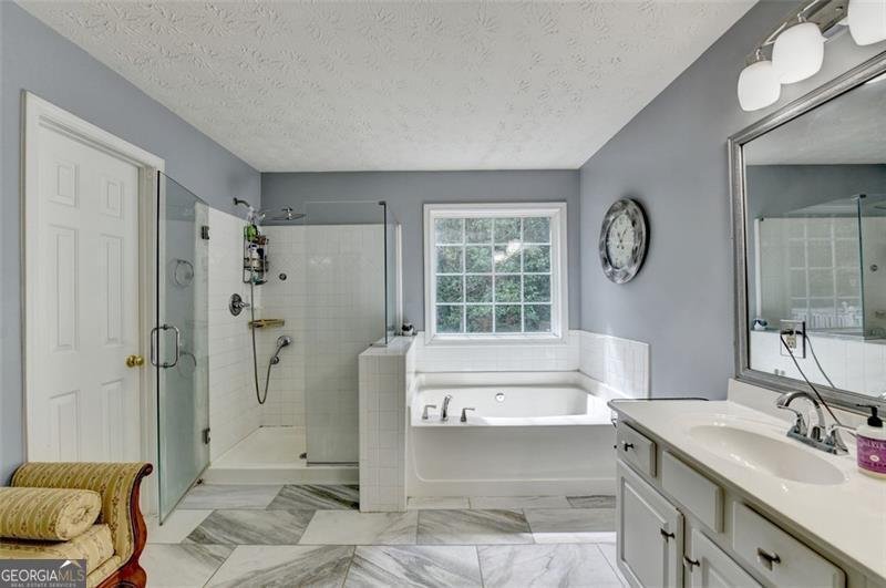 6307 BLUEGRASS Flowery Branch - 27
