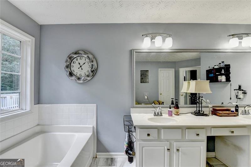 6307 BLUEGRASS Flowery Branch - 29