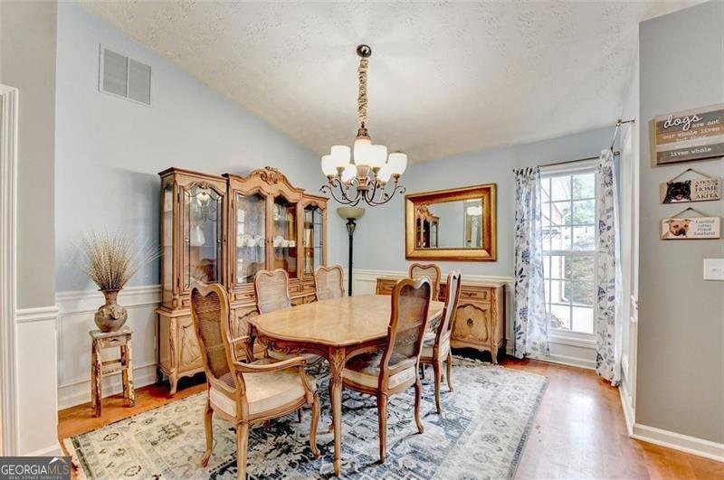 6307 BLUEGRASS Flowery Branch - 6