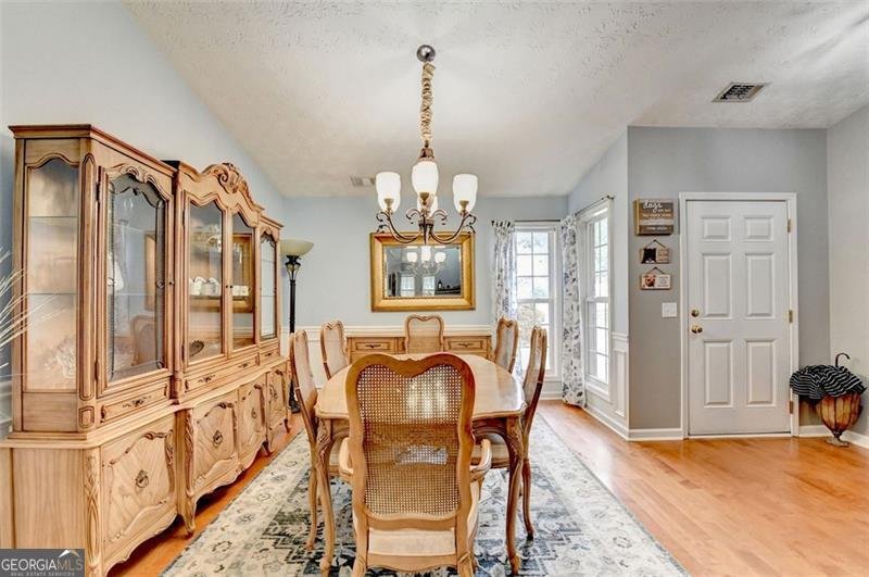 6307 BLUEGRASS Flowery Branch - 7
