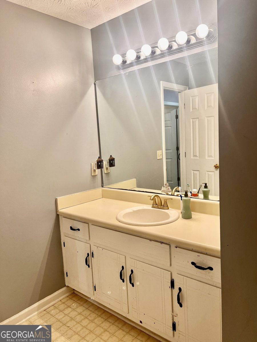 170 Tanyard Court Newborn - 29