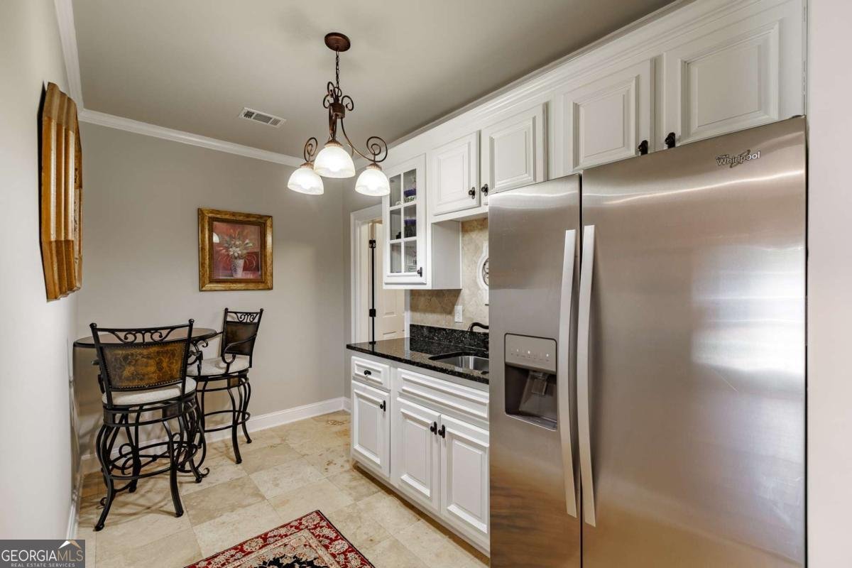1031 Riverhill Drive Bishop - 45