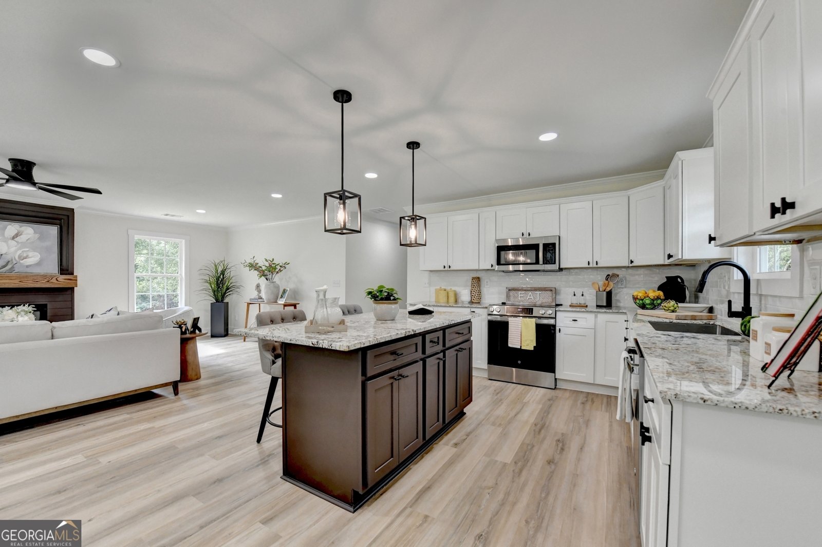 5363 WG Robinson Road Gainesville - 23