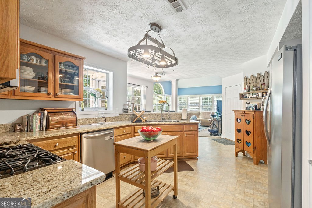 28 Border Point Sharpsburg - 9