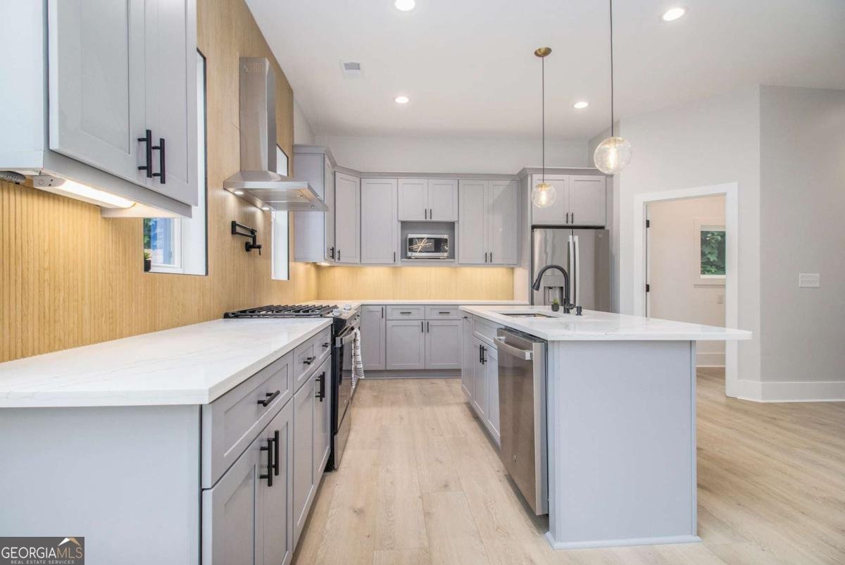 210 Tanyard Street Canton - 10